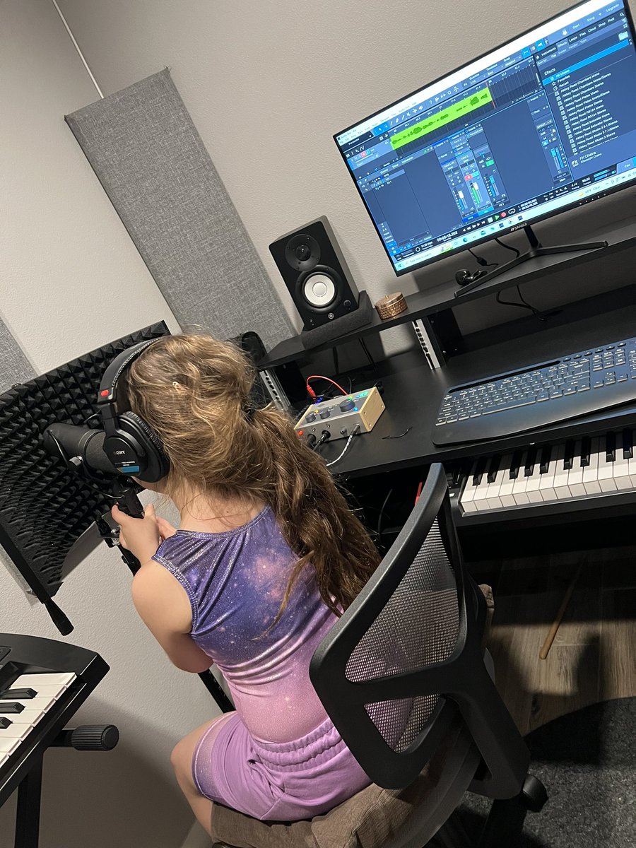 LO just recorded her first cover track! I’m SO proud of my baby! She has been playing guitar and singing since she could walk Yes, we will be inscribing on bitcoin once she is ready I do hope music NFTs get it together and support royalties for the real artists xx