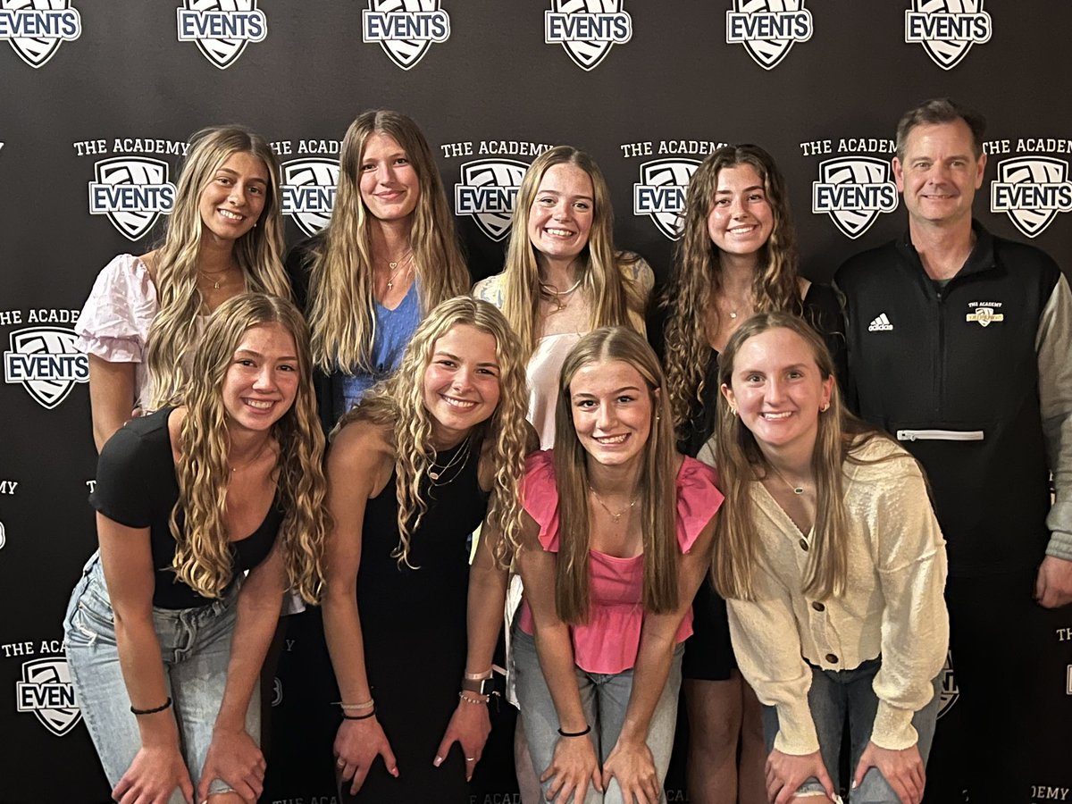 We had a fantastic night celebrating our seniors! So proud of you all and can’t wait to continue to watch you do big things. Go be great! 💛 #boilerfamily #weareone