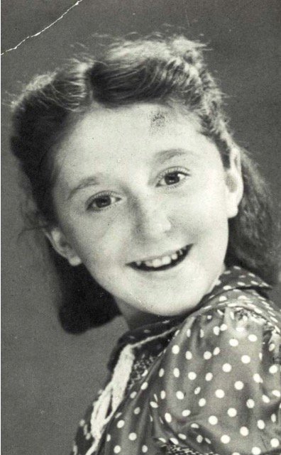 12 April 1930 | A French Jewish girl, Dora Gottfried, was born in #Paris to Chaya and Selig. On 23 August 1942 she was killed in a gas chamber at #Auschwitz she was 12 years old.