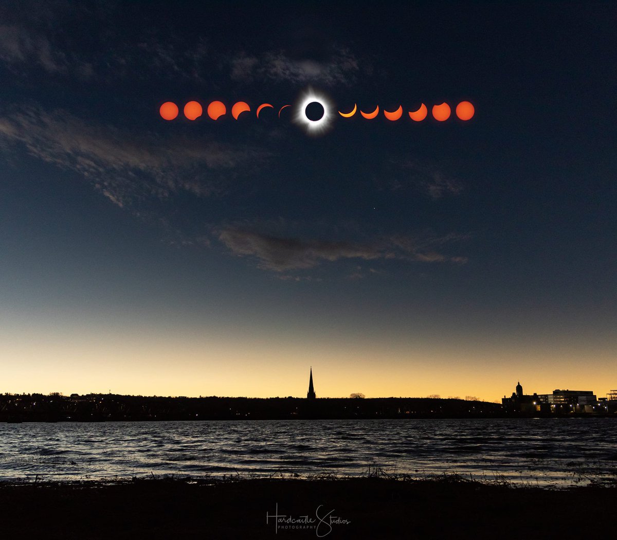 border_canadian's tweet photo. I didn't post any eclipse pictures -- my bad! I guess I was waiting for the right one. This is the right one. Well, right composite of 14 images in Fredericton, NB by Shania Hardcastle- Flowers 😍🇨🇦😎🌞🌻 https://t.co/1JNqhObbMt