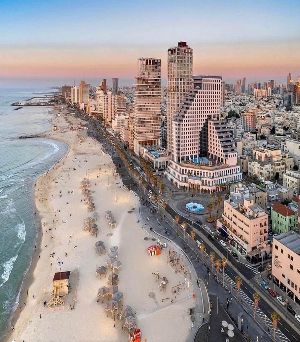 Tel Aviv, Israel 🇮🇱 Taken by: Alon Shtamberger