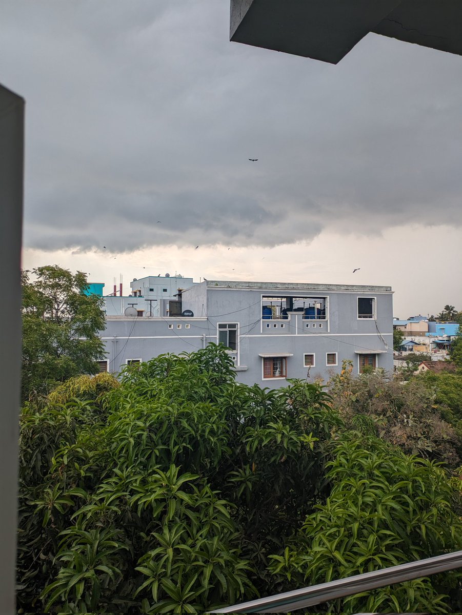 @praddy06 Rain clouds approaching in Aranthangi, Pudukkottai district