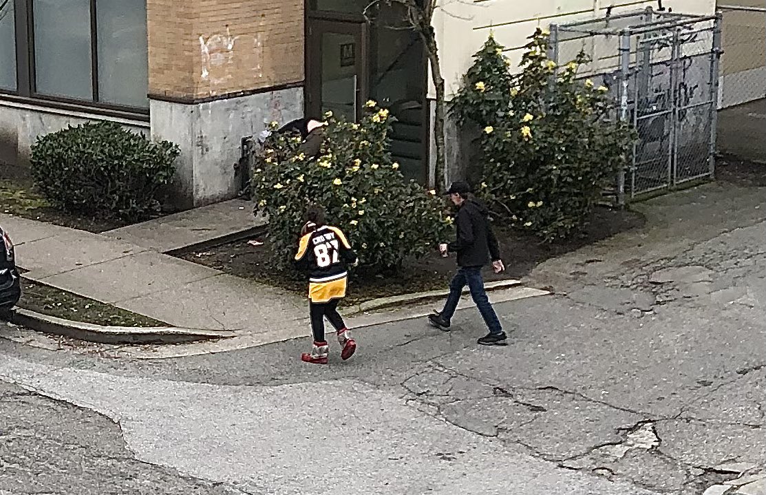 .@SethRorabaugh I know this is randomly silly. But after Olli Maatta jersey sighting in DTES Vancouver….this Crosby one also from my windows. It’s a sign?