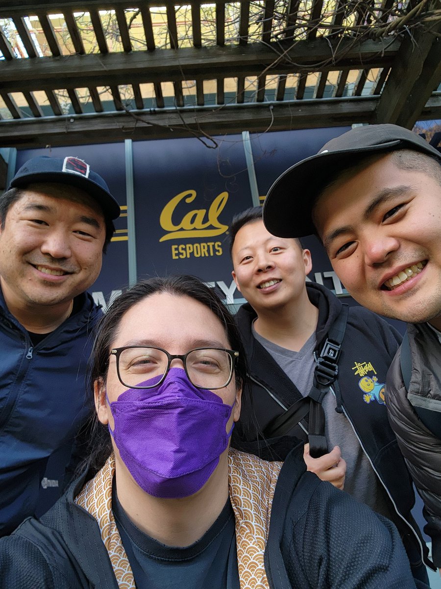 Bearcade alumni made a guest appearance at the UC Berkeley fighting game DeCal class to share some history and mash some buttons! Thanks for the invite @berkeleyfgc let's run it back next year💪