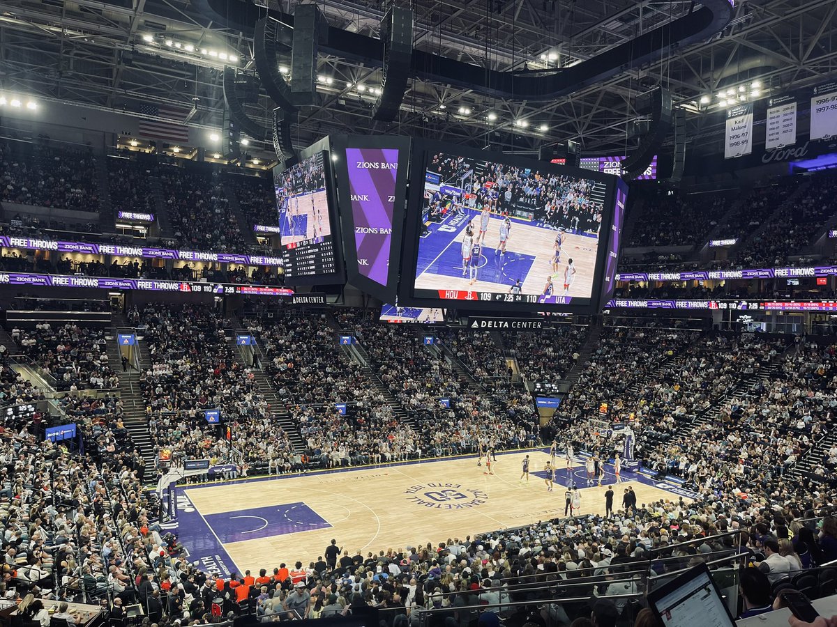 Huge credit to @utahjazz fans who on the final home game of a very difficult season still packed the Delta Center and are fully invested in a roster filled with non-guaranteed players.