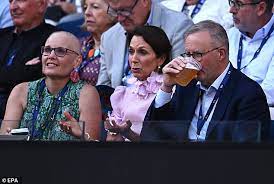CrystalCle29490's tweet photo. @news_australian Airbus✈️Albo the worst pm in the history of this beautiful country, Australia. The worst people in Australia, are those who voted for him and will vote for him again. I wonder who will he give $3 mil. to next year to lie about getting raped to get sympathy from females. TEAL! https://t.co/7bcmz92AFA