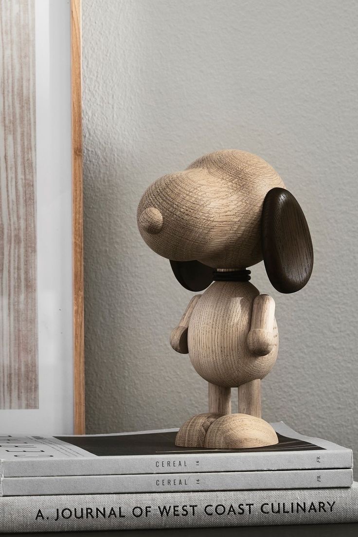 oak snoopy sculpture