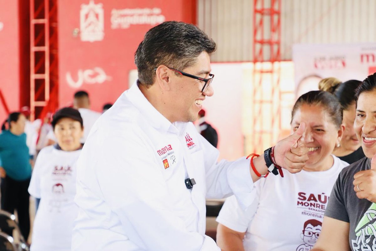 Saul_MonrealA's tweet photo. En más de catorce ocasiones he retornado al pueblo de #Guadalupe, y en cada encuentro me veo contagiado de vitalidad y del afecto  que me brinda mi gente. 
Me comprometo a seguir recorriendo de #Comunidad en Comunidad, de #Municipio en Municipio, llevando la bandera de la Cuarta #Transformación. 
Con el firme objetivo de materializar los cien ejes propuestos por la próxima  presidenta de la República, @Claudiashein .
Sigamos Haciendo Historia en Zacatecas.