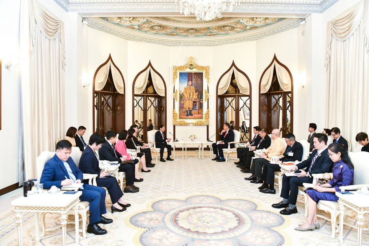 MFAThai's tweet image. นรม. @Thavisin หารือกับ รมว.กต. เวียดนาม 🇻🇳 ซึ่งเข้าเยี่ยมคารวะ เกี่ยวกับความร่วมมือการค้าการลงทุน การท่องเที่ยว และโครงสร้างพื้นฐาน พร้อมระบุไทยพร้อมเยือนเวียดนามอย่างเป็นทางการและเป็นประธานร่วมในการประชุมร่วม นรม. และ รมต. อย่างไม่เป็นทางการ #JCR ครั้งที่ ๔ ในเดือน มิ.ย. ๒๕๖๗