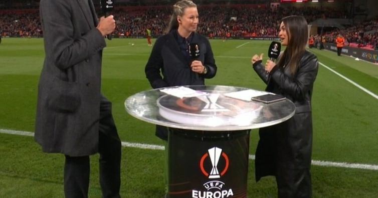 Peter Crouch compared to 'Gandalf' as he towers over two TNT Sports pundits What's the weather like up there, @petercrouch ? 🧙‍♂️😂 dailystar.co.uk/sport/football…
