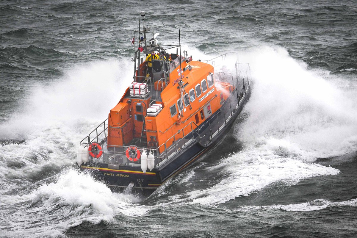 Some amazing shots of our all-weather lifeboat heading out of Fowey Harbour to Mevagissey last Saturday. She'll be open for guided tours this Saturday (weather permitting). Many thanks to Steve Duncombe for taking them. #fowey @RNLI #lifeboats