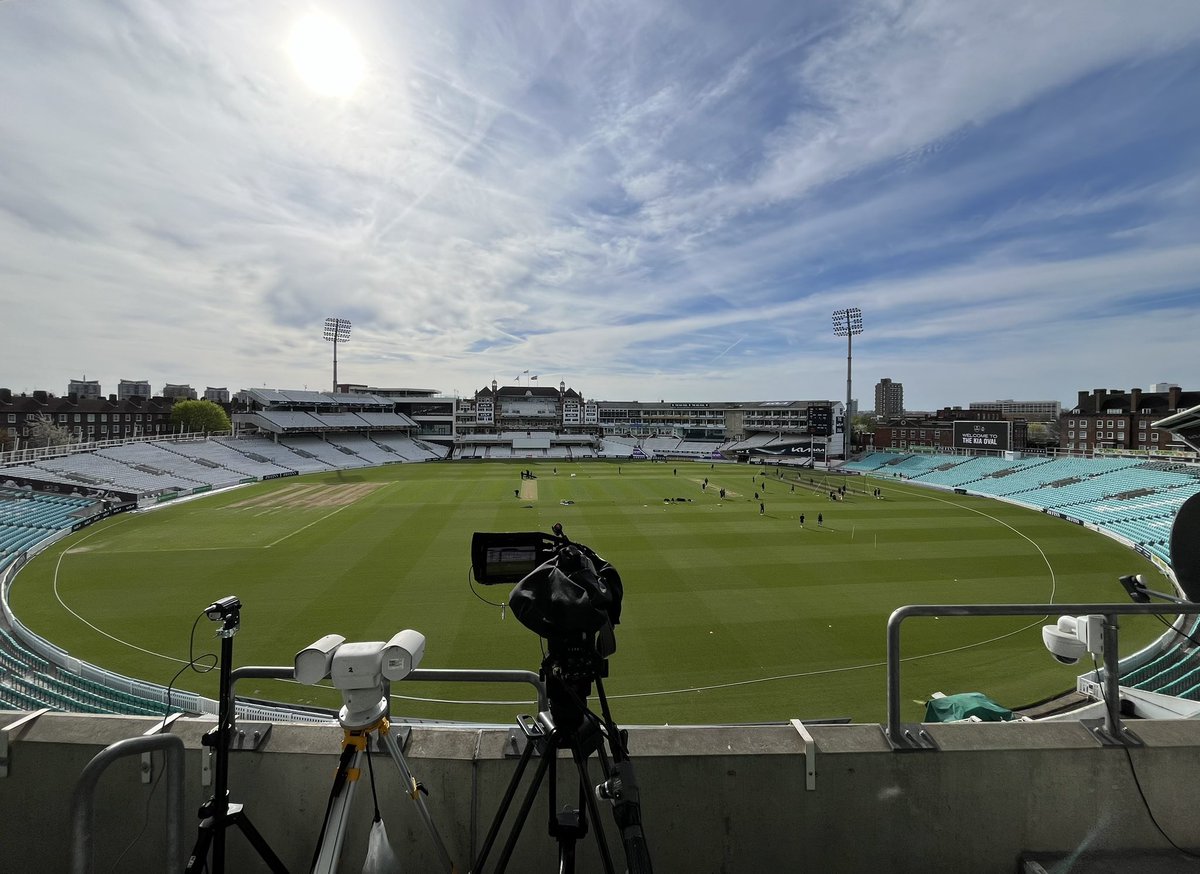 Nice morning to start a new season of #CountyChamp from The Oval with title-holders Surrey hosting Somerset. Join us on @surreycricket throughout. With me: @norcrosscricket, @Phil_Wisden, @Yas_Wisden, @cameronponsonby, @Katya_Wisden & @AWSStats. 👉🏻 youtube.com/live/ysBEFEnUq…
