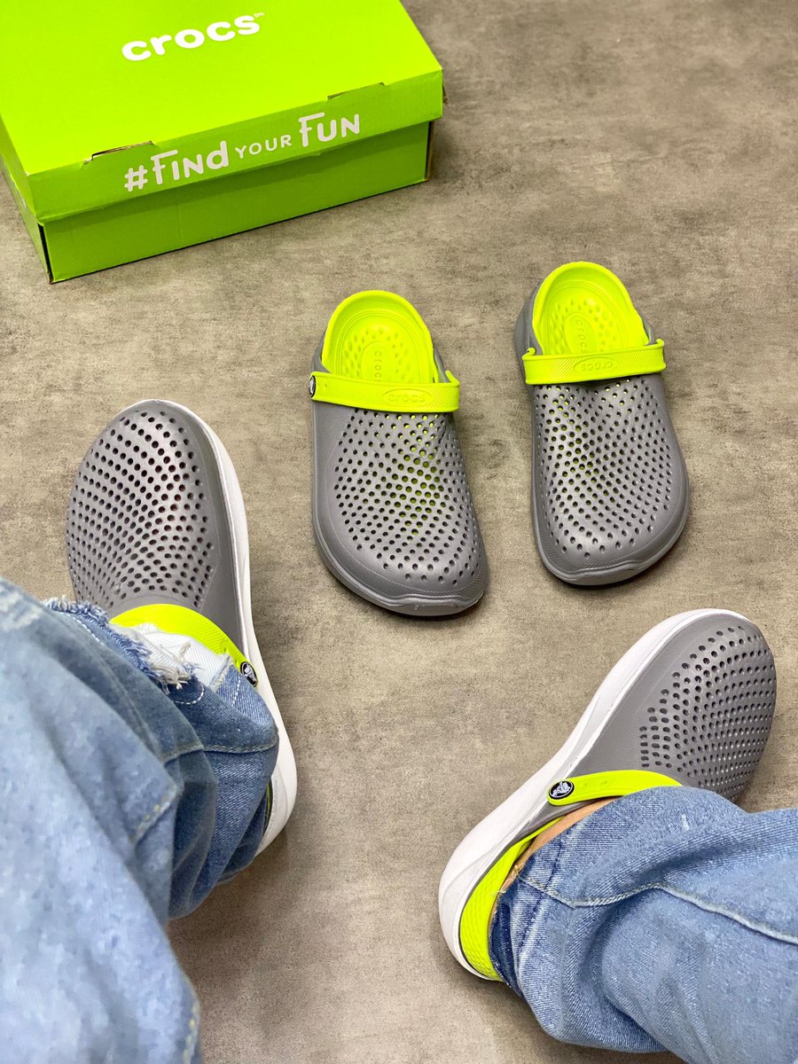 Ruqqoyah77's tweet image. Good morning besties! Come and buy what I am selling. Available as seen in size 39-45
Price:15,000 naira with box. Location: Ibadan/ikorodu
Please help me rt🥹
I want to sell like 3 today🙏I know you people can help me😩