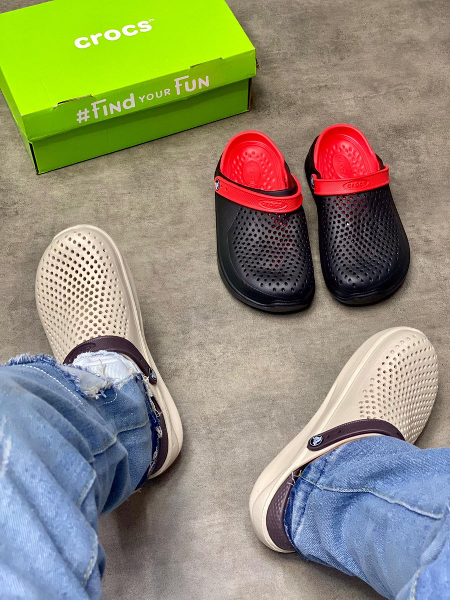 Ruqqoyah77's tweet image. Good morning besties! Come and buy what I am selling. Available as seen in size 39-45
Price:15,000 naira with box. Location: Ibadan/ikorodu
Please help me rt🥹
I want to sell like 3 today🙏I know you people can help me😩