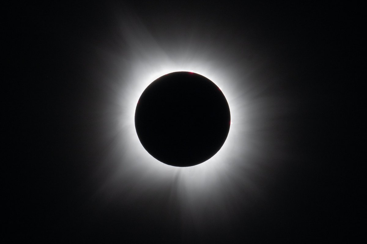 Welcome to a new semester at the AstroClub! 💫 In our first event titled “Solar Eclipses”, Dr. Hao He will talk about Solar Eclipses, especially highlighting the recent total Solar Eclipse last week. 📅 15.04.2024 18:15 AIfA lecture hall Image credit: NASA/Keegan Barber