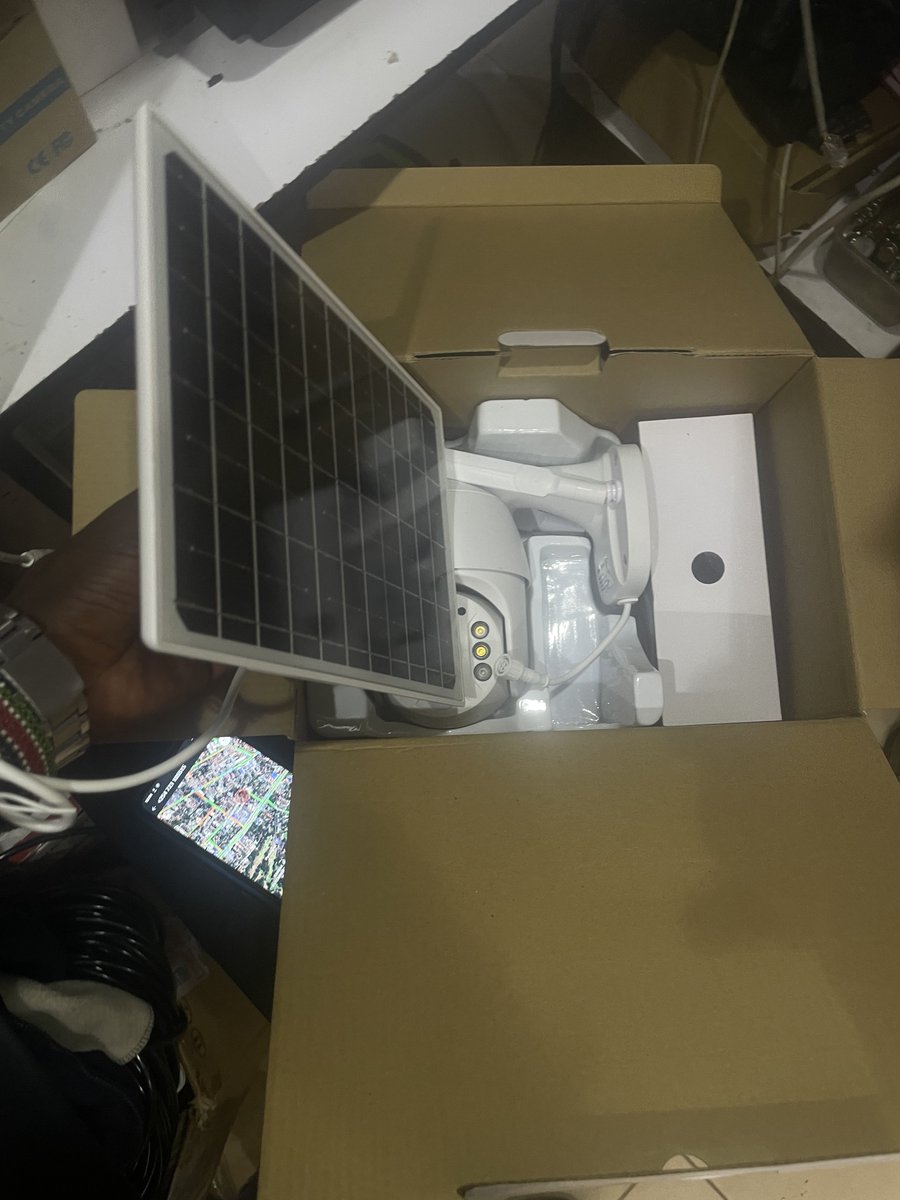 Ndio supplier ameleta mzigo from china, Solar cameras with 6 Lithium batteries inside The interesting part is you can control this camera from anywhere in the world, (360degrees) If you don’t have Wifi you can use a 4G sim card,buy a 10GB monthly bundle and put it inside The…