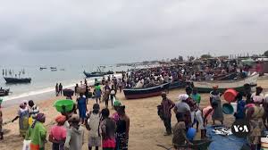 ADFmagazine's tweet image. Video report: #Angolan fishermen blame #Chinese trawlers &amp;amp; #IUU for declining fish stock - ow.ly/Fhtv50ReKfa