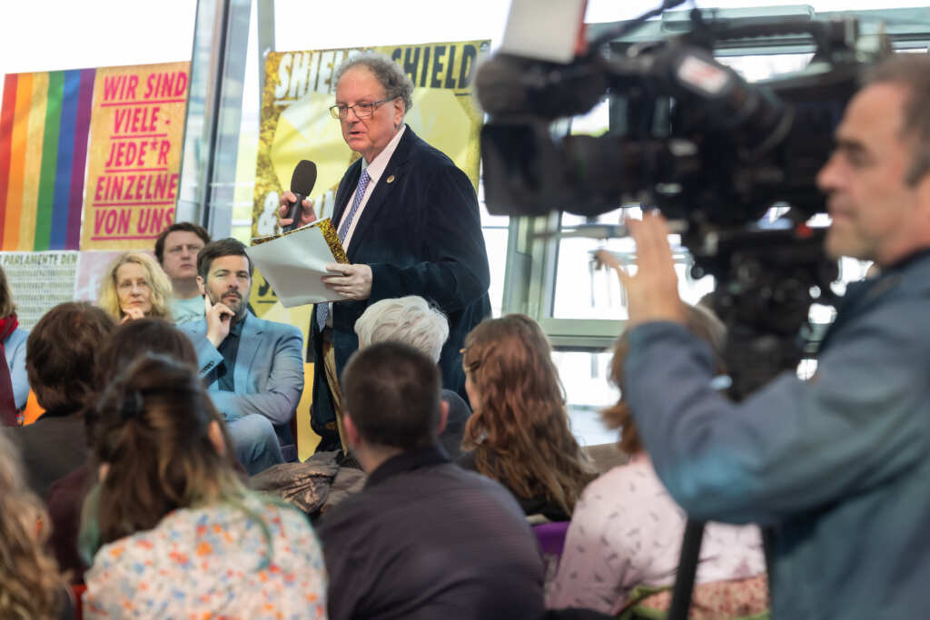 Unser GF @olaf_zimmermann sagte gestern beim Start der @DieVielen in Berlin: 'Wir müssen uns auf den Worst Case vorbereiten, dass Rechtsextreme bei den Wahlen in diesem Jahr an wichtige Schaltstellen, gerade in Kommunen, gewählt werden und damit Macht über Kulturorte erhalten.'