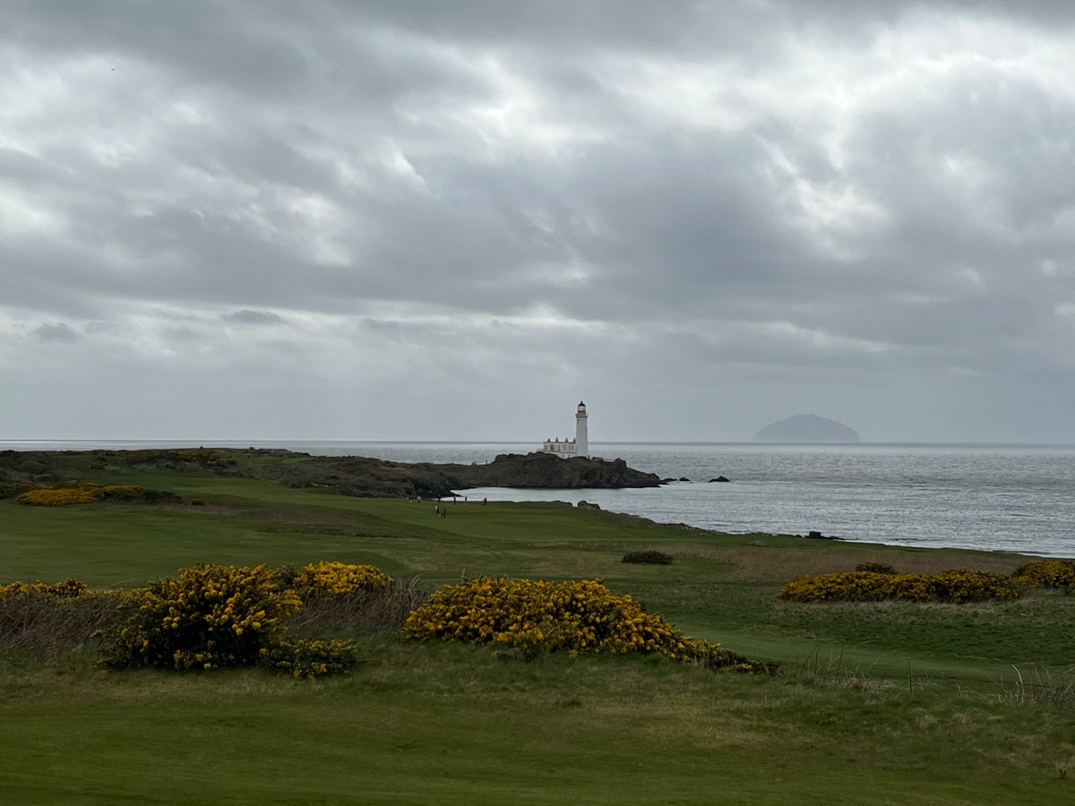 A hole with a view !