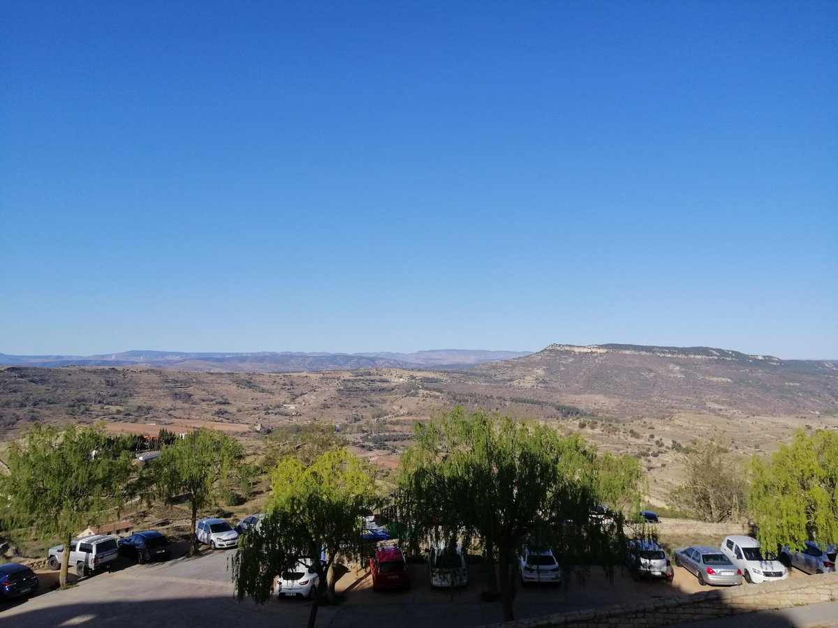 Observatori #Morella.T. Mínima 8,3 ºC, fábrica de Giner - 0,1 ºC, 1030, 2 hPa. Cielo despejado .Buen viernes <a href="/AEMET_CValencia/">AEMET Comunitat Valenciana</a> <a href="/AlexMuozGarc/">Álex Muñoz 💯 🧡</a>
 <a href="/cenayla/">Conchy Bayo</a> <a href="/AlendaMavi/">Mavi Alenda Morán</a>  <a href="/fran40tf/">☀⛅️️fran40 ☔️</a>  
    <a href="/rasalvi49/">Ramon Salvi</a>   <a href="/Fran_Lorenzo95/">Fran Lorenzo</a>  <a href="/minervagra/">Minerva GG</a>  <a href="/sibilafc/">Silvia Ferrer</a> <a href="/apuntoratge/">À Punt Oratge</a> <a href="/anamaria190977/">Ana María Herrero</a> <a href="/DelfinaMonfort/">Del Monfort</a>