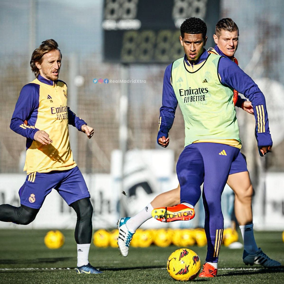 Jude Bellingham : Toni Kroos & Luka Modric play a totally different game. They see things before they happen on the pitch and always seems to be so calm.'