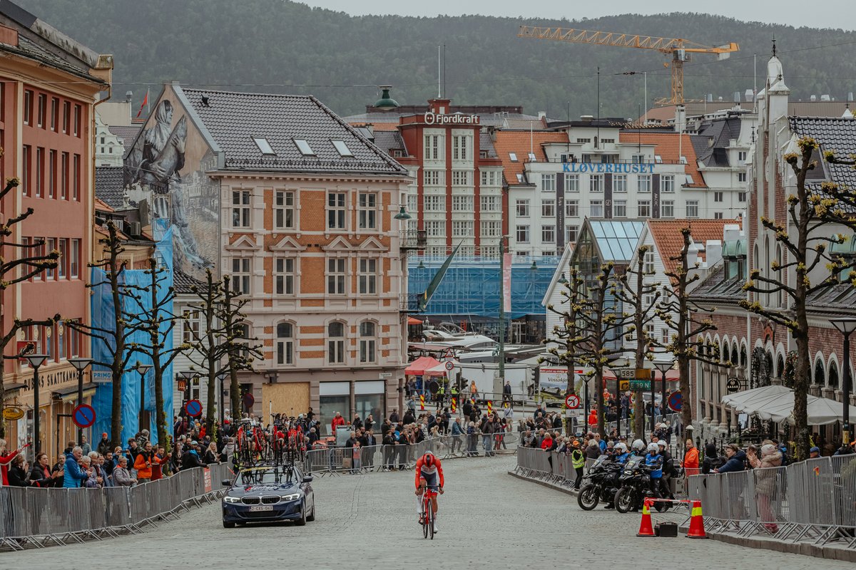 ⏮️It’s time for a throwback! Tour of Norway 2023 started with a prologue up the iconic hill, Fløyen, from the World Championships in Bergen!🤩 Hope to see you along the course for Tour of Norway 2024, May 23-26!😎 #ToN24 📸 Szymon Gruchalski
