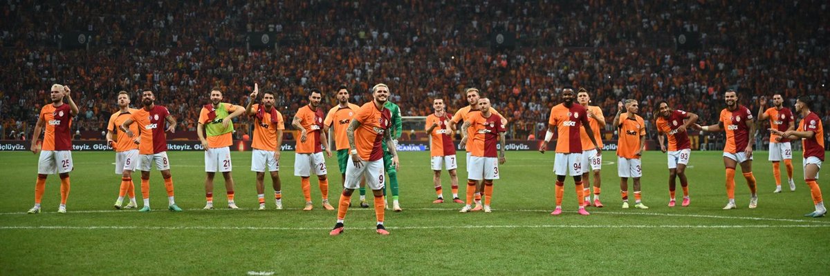 Galatasaray yönetimi, Süper Lig’deki son 7 maçının her birine 5.000 - 7. 500 $ arası prim belirledi. 🔗 Fotomaç