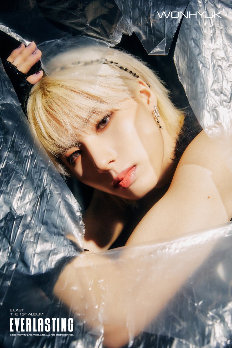 ELASTofficial's tweet image. E'LAST
⠀
THE 1ST ALBUM
[EVERLASTING]
⠀
💥CONCEPT PHOTO : ETERNITY💥
⠀
🛢 2024.05.02 18:00 (KST)
⠀
#ELAST #엘라스트 #エラスト 
#WONHYUK #원혁
#EVERLASTING