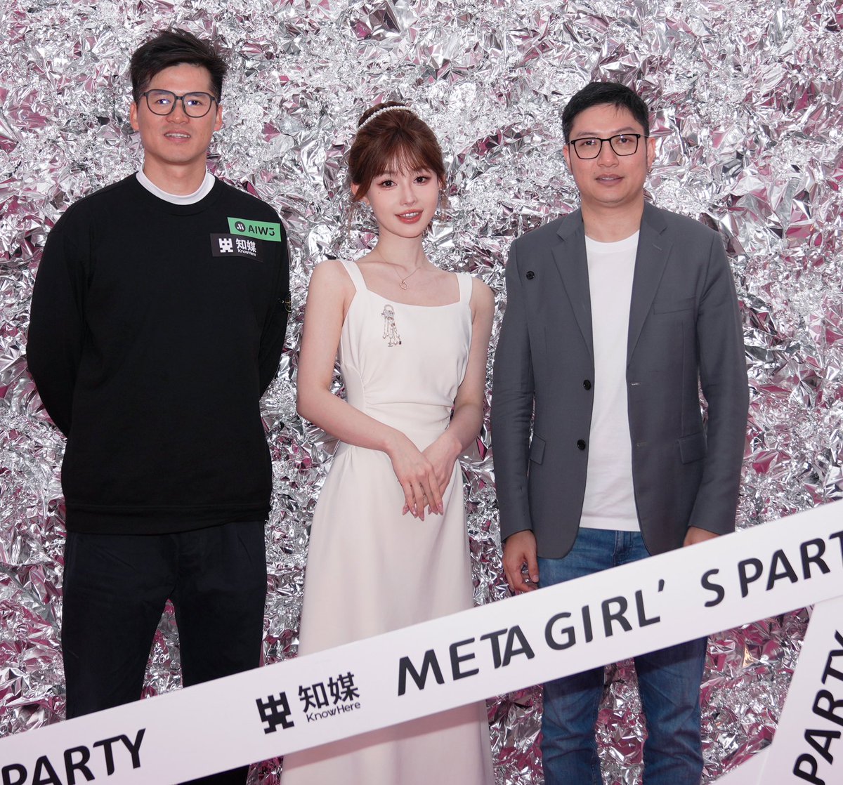 时光如流水。去年的Web3女神之夜还历历在目，今年的女神之夜就如约而至了😊

去年我是女神之夜的主持人，今年成为了主办方兼主持人 ，朋友打趣说：“小耳朵，你就像养成系游戏，我是一步一步看着你长大的”

这个圈子的神奇力量真的很多。所以即使有再多B面的声音，我也愿意坚持，和A面的朋友们一起种树、摘果子🍎😆

谢谢每一位好朋友的光临和参与，留下了珍贵的回忆。当天人数爆炸，超出了大家的预期，所以很多地方照顾不周，非常抱歉🥹 

希望明年可以给大家带来更好的体验，持续发出Web3女性声音，将东方力量扩散到更广的天地❤️