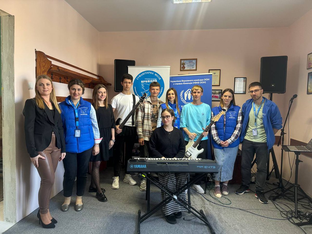 The opening of child friendly space «Laboratory of creativity» took place in the village of Sutysky in Vinnytsia region. The space covers the development of 50 children. Thank for support @UNHCRUkraine

#Proliska #UNHCRUkraine #Bravepeople