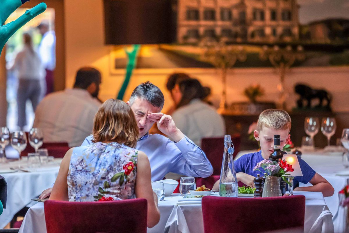 The weekend is a precious time spending quality moments with loved ones. What better way to enjoy your weekend than with a family meal at the villa 👨‍👩‍👧‍👦

#family #weekend #italianfood #familytime #familyfirst #familygoals #familymeal #familydayout #familyguy #italianrestaurant #w4