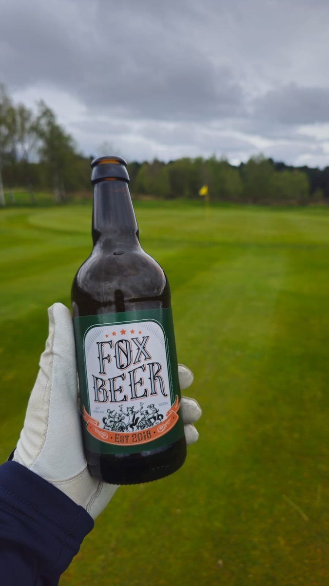 JakeEdge1234's tweet photo. Tell me a better way to start a Friday! #foxmere https://t.co/M52UkwX7Ky