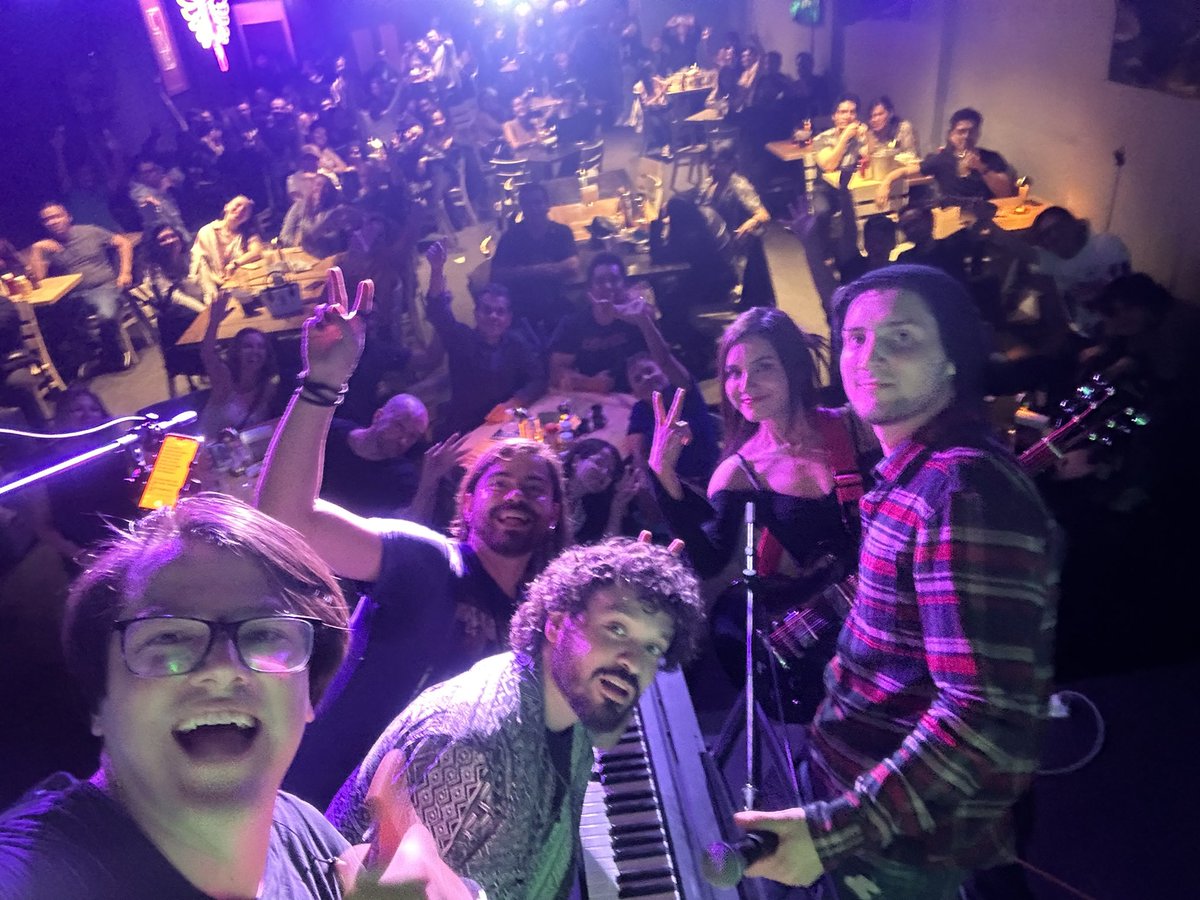 edilarue's tweet photo. Hoy fui muy feliz 🥹

Gracias a todos los que rockearon con nosotros ♥️ https://t.co/7PSlzKUA5t