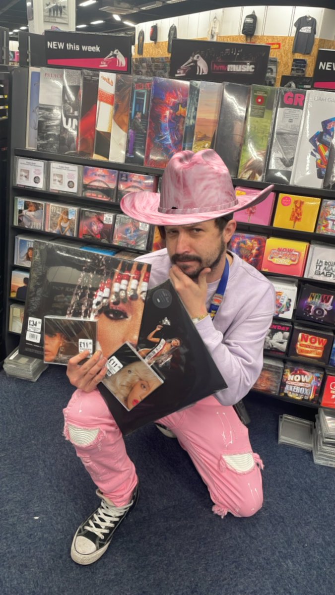 This ain’t Texas, this is new release Friday 🤠🌵 #newrelease #cowboycarter #beyonce #hmvcrawley #hmvshop