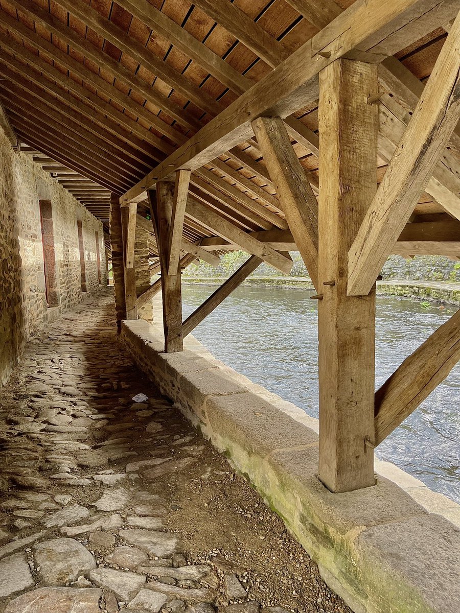 Les lavoirs de la Garenne à Vannes, Morbihan 

#Bretagne

📸 : Wendy⚓️Bretagne✨ ©