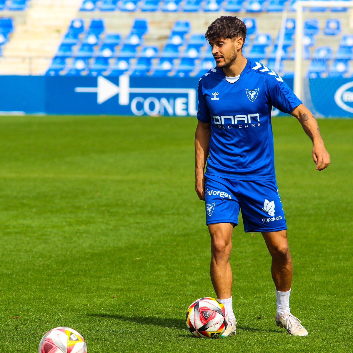 🏋🏻‍♂️ Hoy nos ejercitamos en el Estadio BeSoccer La Condomina. 

🔛 #RacingCartagenaMarMenorUCAMMurcia
