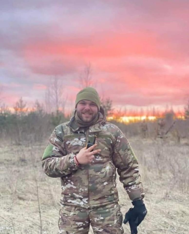 PHChess's tweet image. 2 Ukrainian🇺🇦 Chess players died yesterday.

Yuriy Rastropin at the front.

Iliya Oskina in a Russian 🇷🇺 missile strike targeting civilians in Mykolaiv.

From the world of chess, there is just silence.

#RussiaisATerroistState 

ratings.fide.com/profile/141803…

ratings.fide.com/profile/141169…