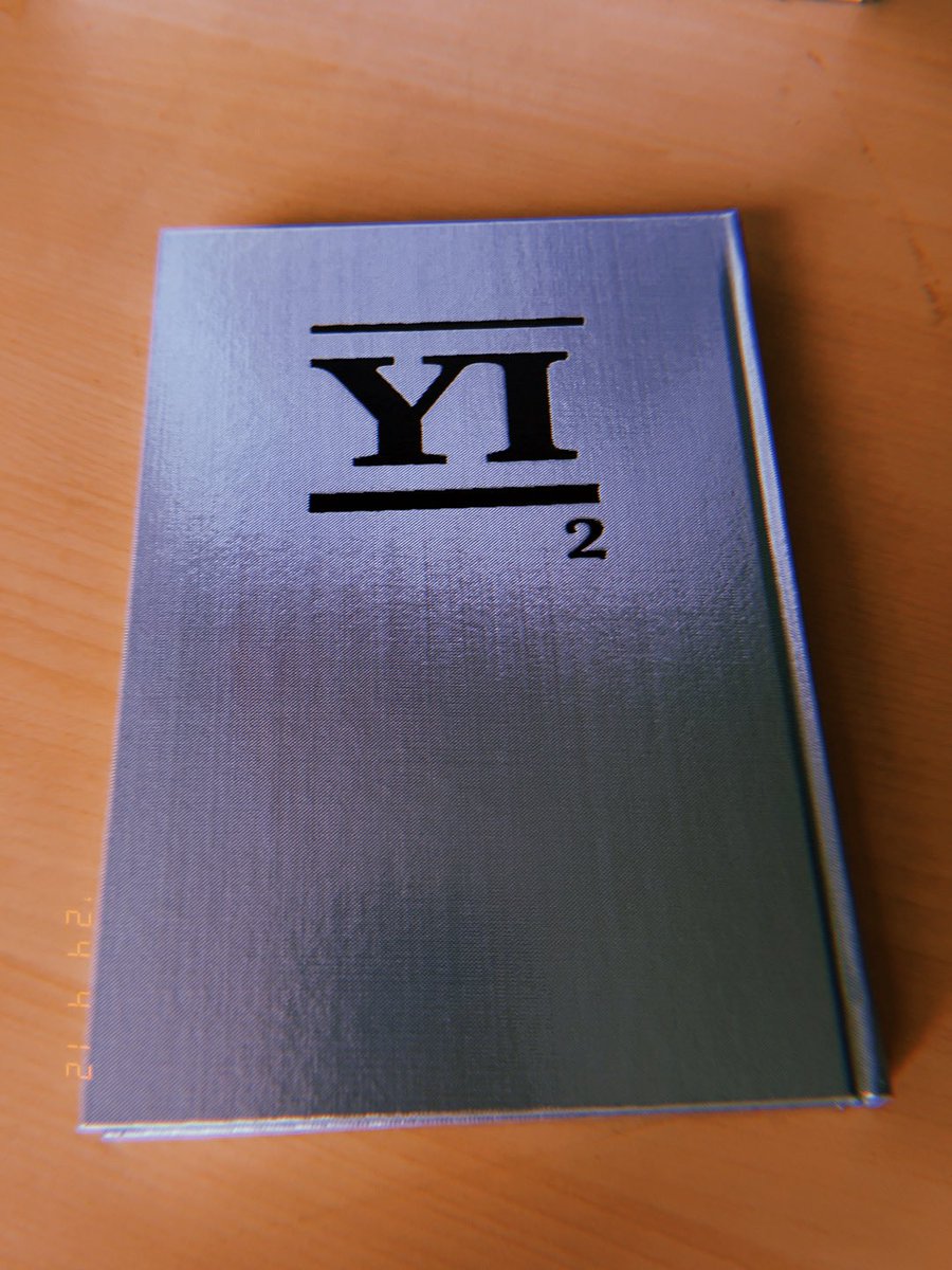 R0K0_M0K0's tweet photo. YI2届きました
受注番号が001だったけど、もしかして最初に買えたかしら!?
表紙の布"蜃気楼"の色味が好きです
#ことば2僕自身の訓練のためのノート
#YI2 https://t.co/AY46WBSm7N
