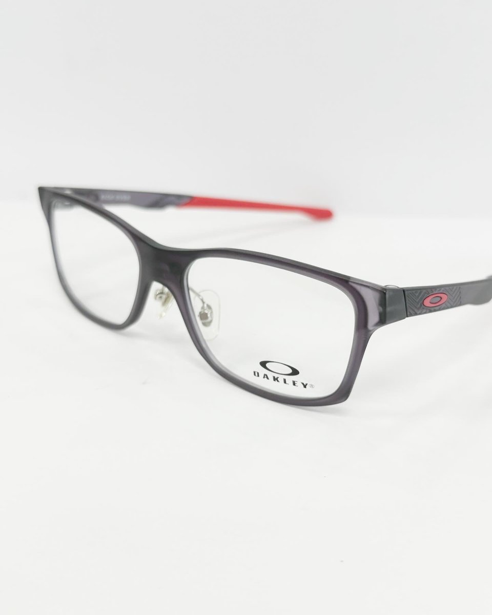 nakamegane_com's tweet photo. OAKLEYのキッズ向けのスポーツパフォーマンスを備えたオプティカルアイウェア『KICK OVER』
https://t.co/tYh714TMUm
#都城中めがね店 #都城 #宮崎 #三股 #めがね #子供用 #Kids #キッズ #OAKLEY #KICKOVER #Youth #オークリー純正度付レンズ対応 #スポーツパフォーマンス #スポーツするお子様に https://t.co/xOx0k1Y5xA