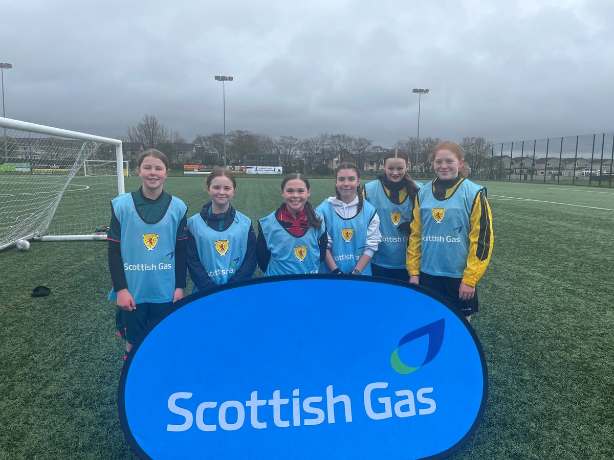 We have had another busy week delivering Scottish Gas Holiday Football Sessions at Garioch Sports Centre 🔴 Check out some photos from the week so far! 👇 @ScotFANorth @scottishgas
