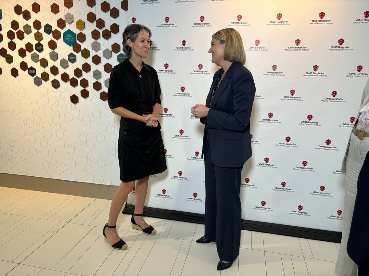QIMR Berghofer (@qimrb_institute) on Twitter photo We were excited to welcome Qld Health Minister <a href="/ShannonFentiman/">Shannon Fentiman</a> as she announced a new 10-year Research Strategy.
Ms Fentiman met with researchers in Dr Siok Tey’s lab, who are helping to deliver cancer-fighting #cell #therapies to patients who have run out of treatment options. We were excited to welcome Qld Health Minister <a href="/ShannonFentiman/">Shannon Fentiman</a> as she announced a new 10-year Research Strategy.
Ms Fentiman met with researchers in Dr Siok Tey’s lab, who are helping to deliver cancer-fighting #cell #therapies to patients who have run out of treatment options.