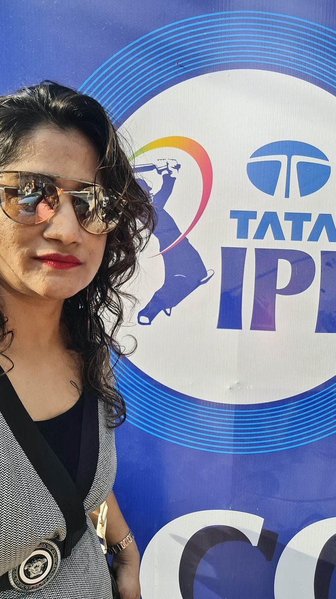 @TataCompanies Ans) 5 TICKETS 🎟 @TataCompanies #DeshKaPitch #TATAIPL2024 #ThisIsTata Join @Ramprasad43 @ramyavellanki_ @piyushpuri12