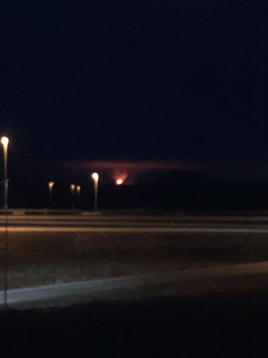QEGSgeography's tweet photo. Early start this morning but a view of the eruption at Grindavik made it worth while. https://t.co/hAQCUhOj6D