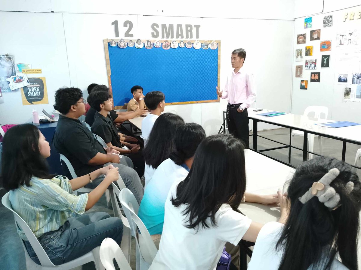 YesU4life's tweet image. Our People for Culture Officer gives a talk to the Youth about the right Career Path. #sayyestolearning #yestech