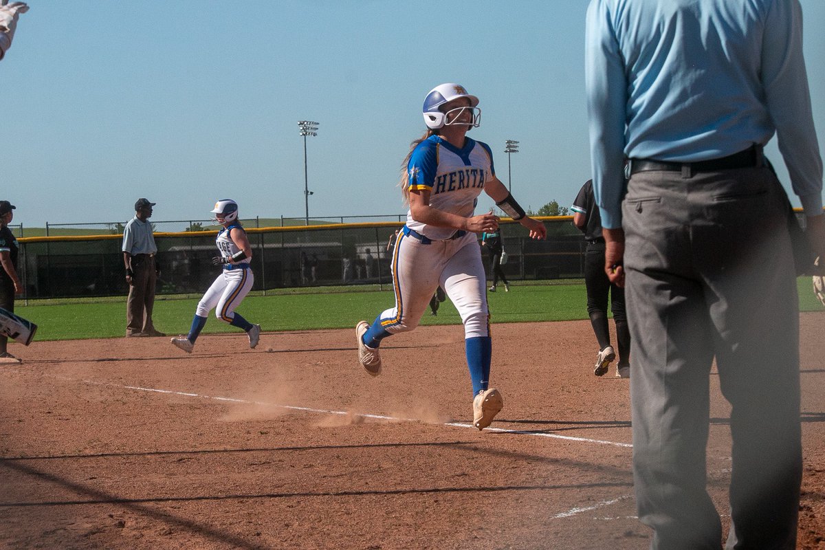 That’s back-to-back 20-run games for the first-time ever for Heritage softball after they completed their two-game sweep over Deer Valley Thursday, defeating the Wolverines 20-1. They’ll play Antioch Saturday morning. @HeritagePats @Ladypatriots_SB