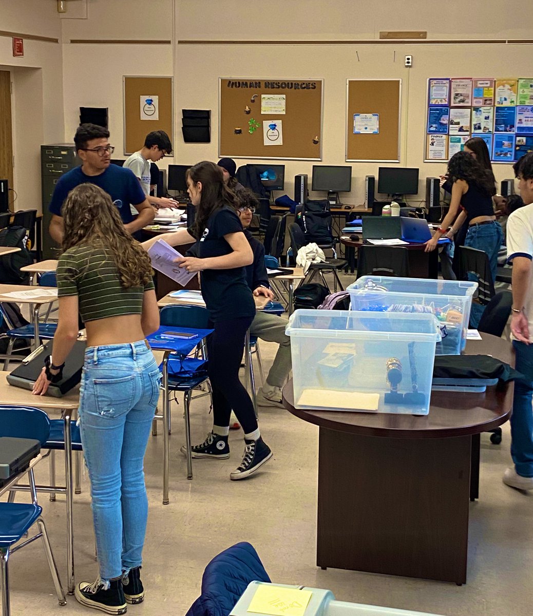 @VEInternational This is what success looks like. It was all hands on deck yesterday as @wh_secondary Ss from At Your Service finalized preparations for today! We are so ready!