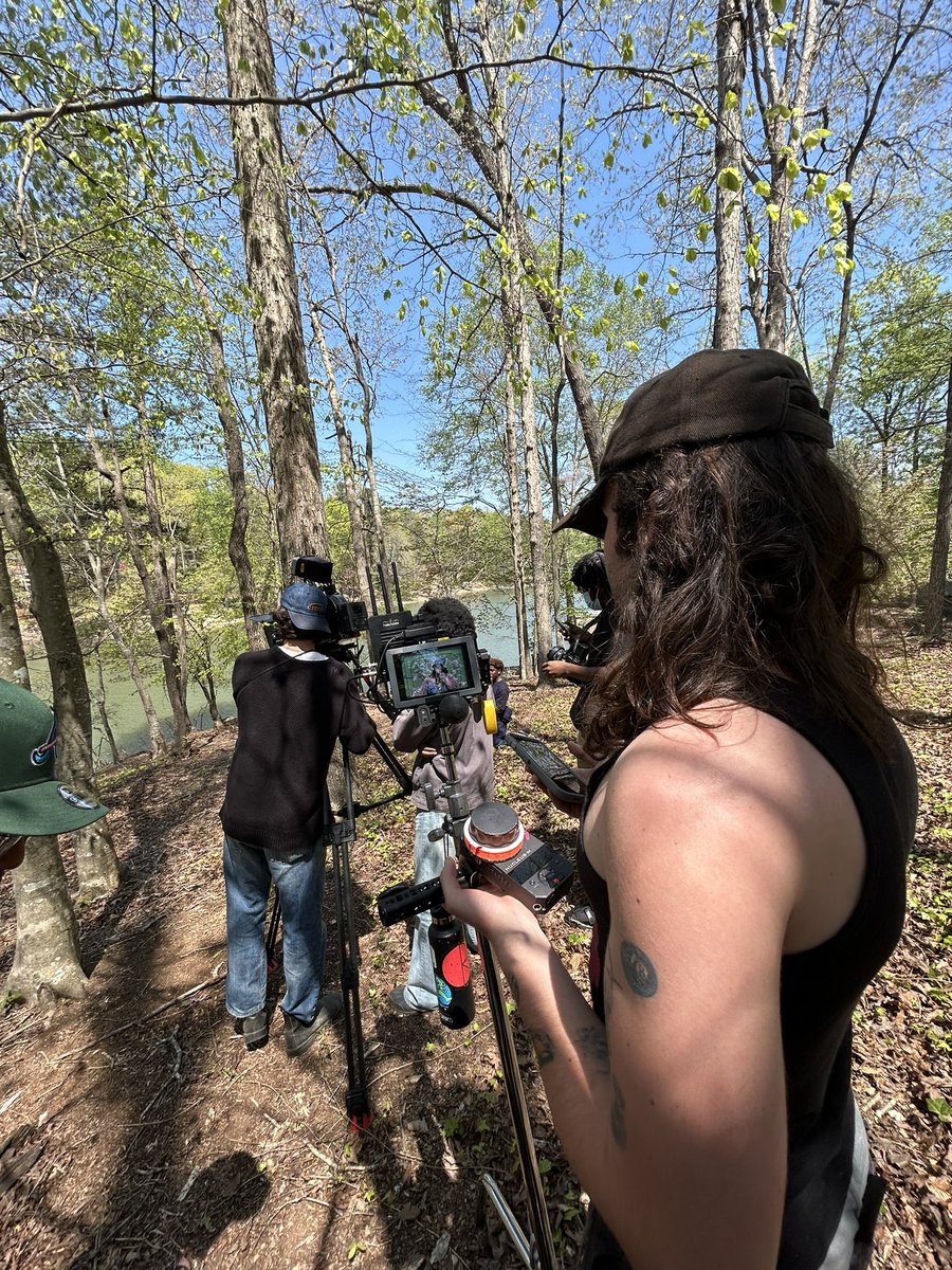 DamienWayn3's tweet photo. Still smokin woods n da woods https://t.co/GXTAecclIL