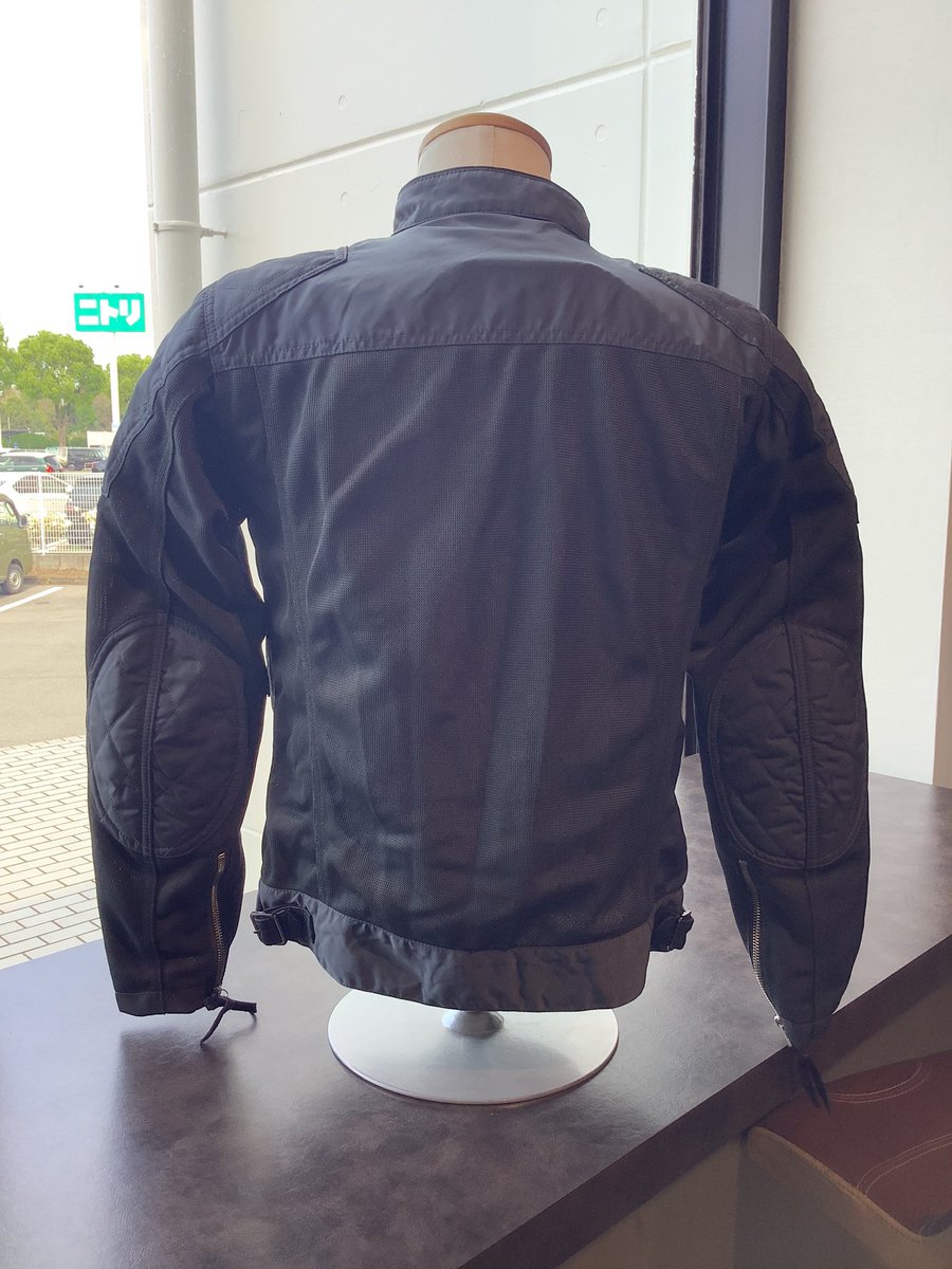 RicoKumamoto's tweet image. MaxFritz パデットメッシュショートジャケット/MFB-2518
入荷致しました。速乾•軽量生地xメッシュ生地のショート丈タイプ。プロテクター標準装備です。¥30,800税込み
#MaxFritz #ライコランド熊本インター