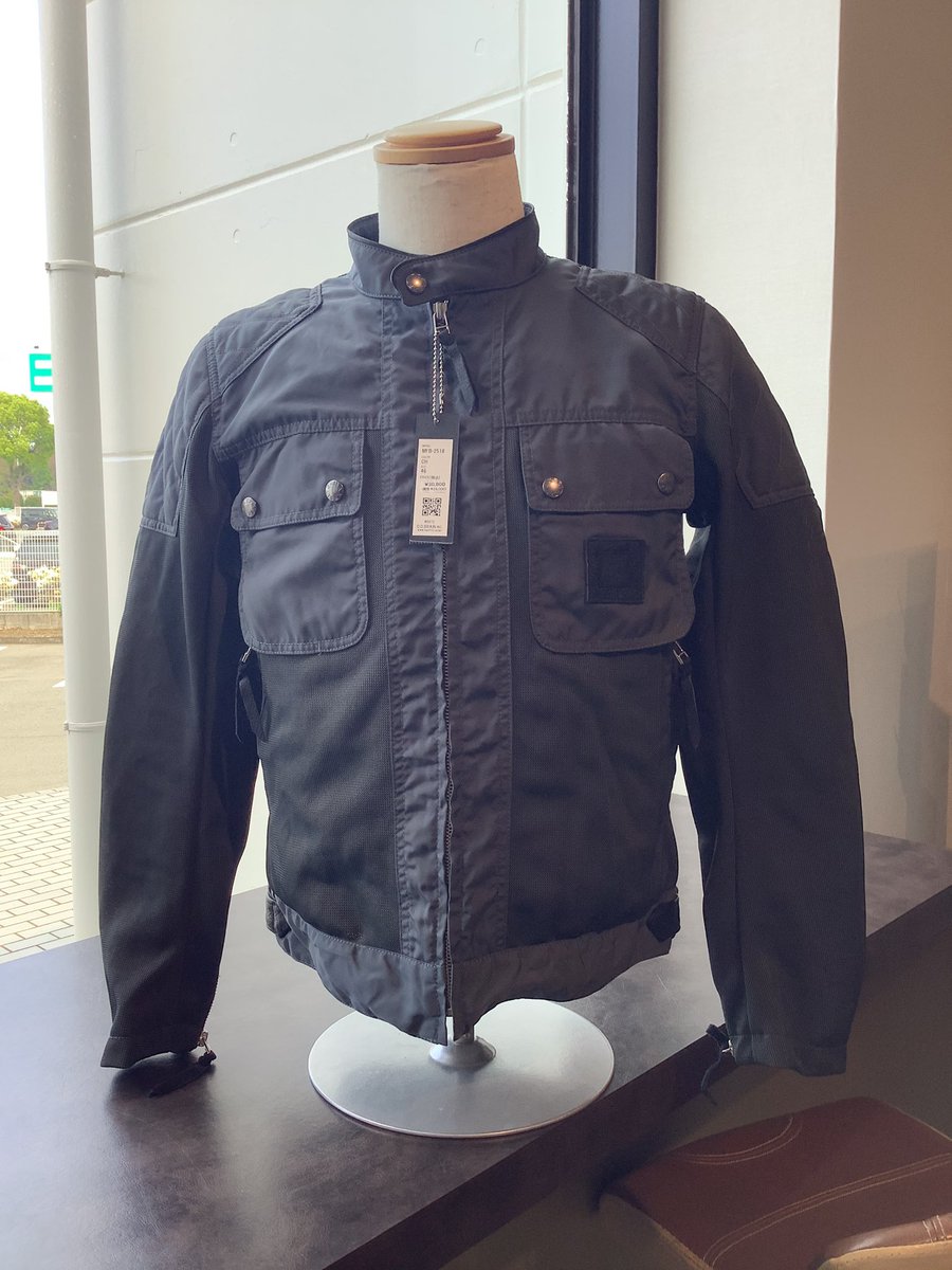 RicoKumamoto's tweet image. MaxFritz パデットメッシュショートジャケット/MFB-2518
入荷致しました。速乾•軽量生地xメッシュ生地のショート丈タイプ。プロテクター標準装備です。¥30,800税込み
#MaxFritz #ライコランド熊本インター