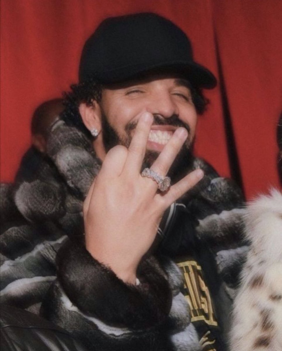 drakesource tweet media